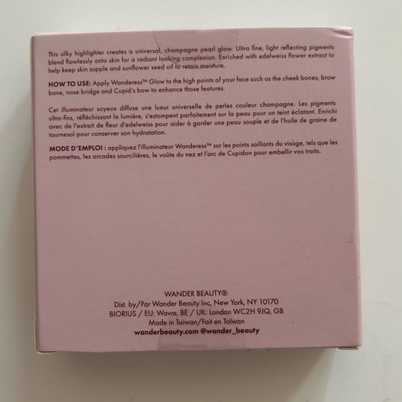 New! Wander Beauty Wanderess Glow Highlighter - Picture 3 of 3